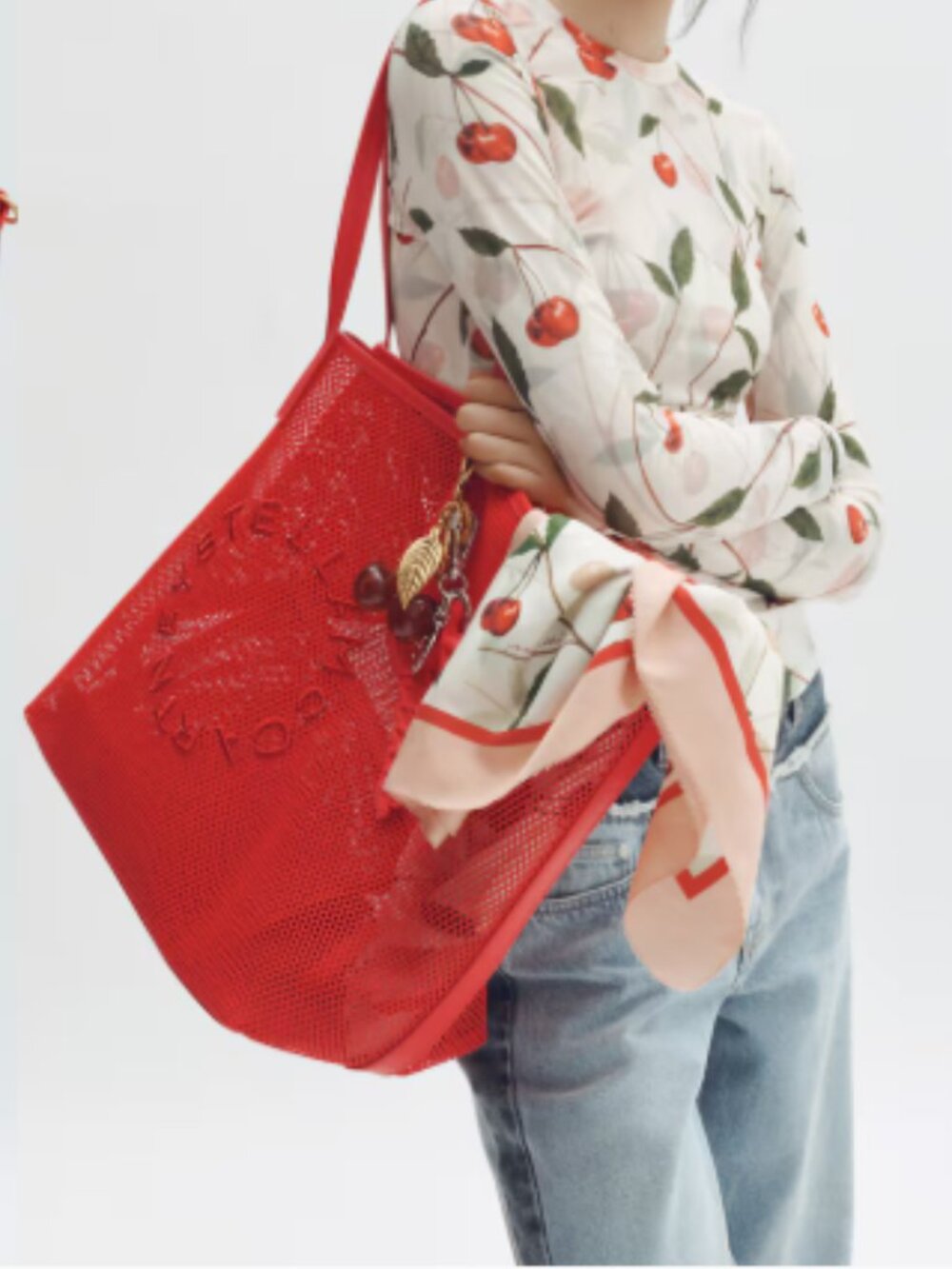 **EARLY RELEASE** Stella McCartney x H&M Large Mesh Tote Bag - Picture 3 of 14